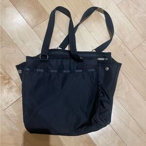 LeSportsac - Black Nylon Everyday Tote